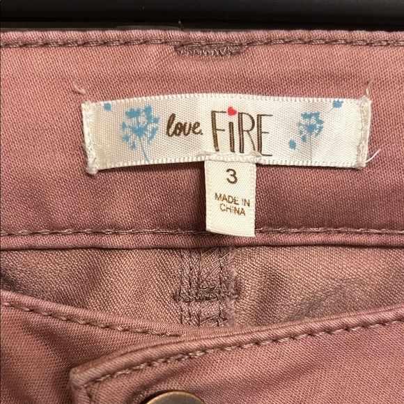 Love Fire Women Juniors Dusty Rose Skinny Pants Size 3 - Picture 2 of 4